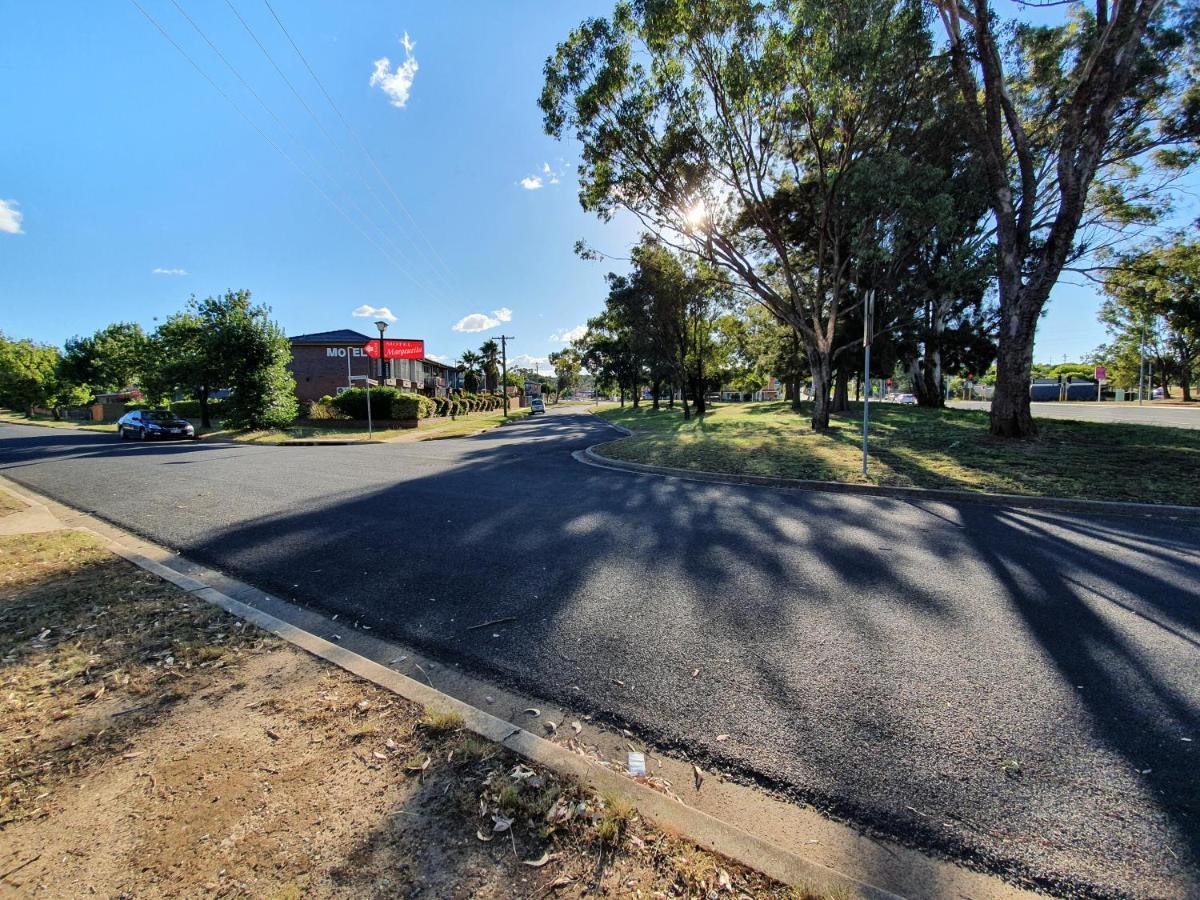 Motel Margeurita Queanbeyan Zewnętrze zdjęcie