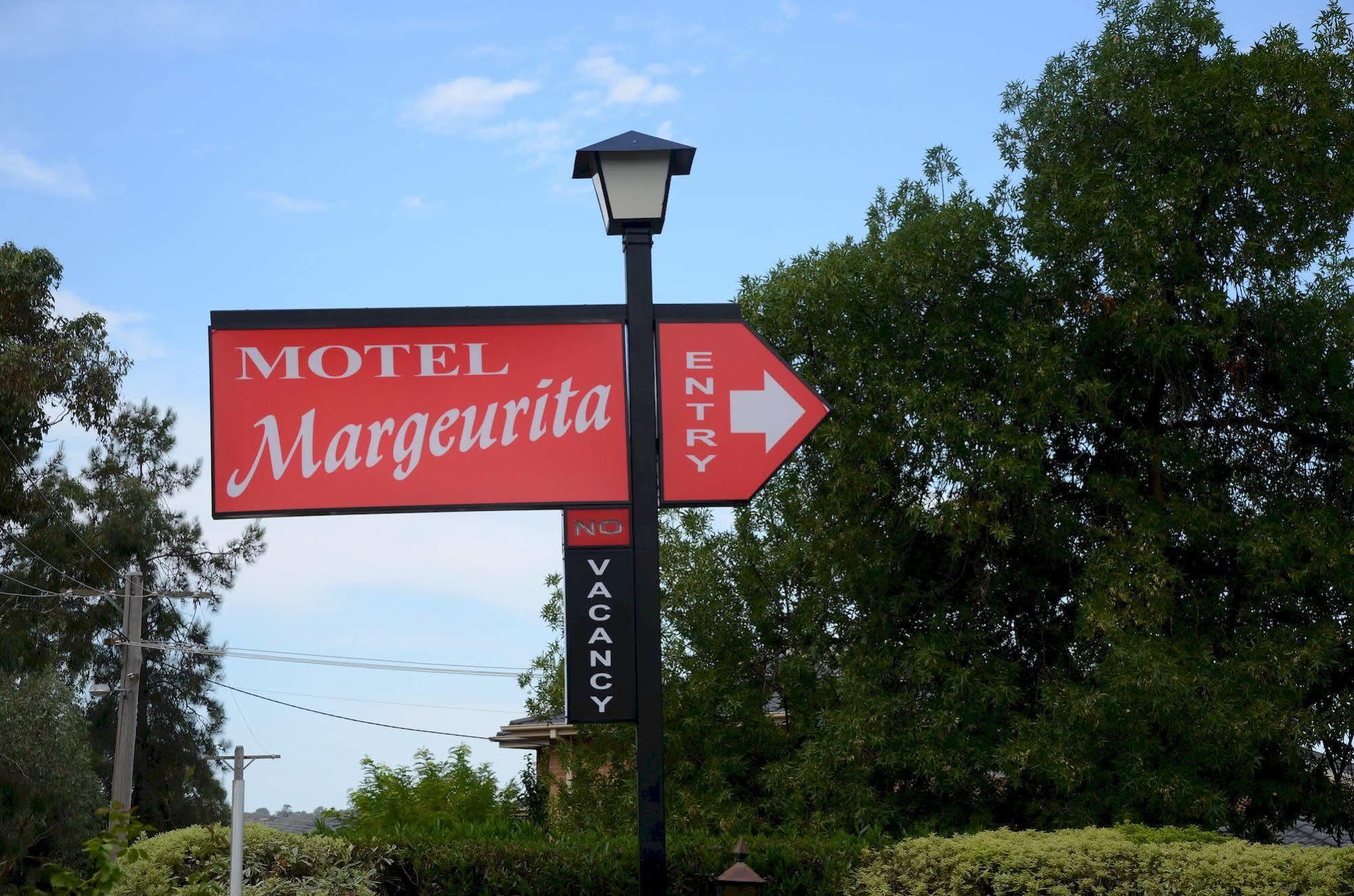 Motel Margeurita Queanbeyan Zewnętrze zdjęcie